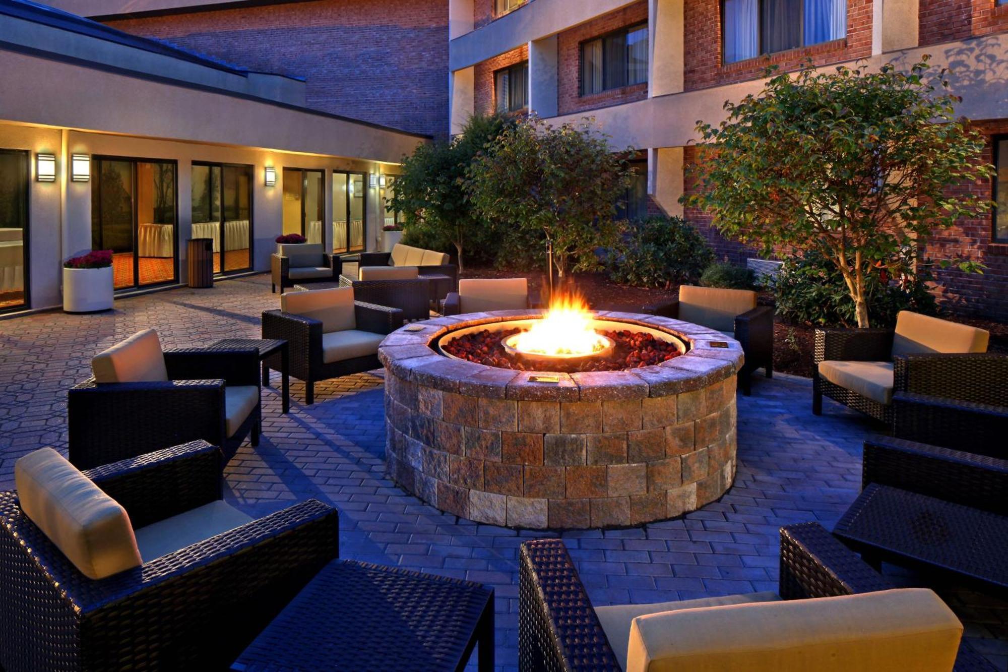 Courtyard Hartford